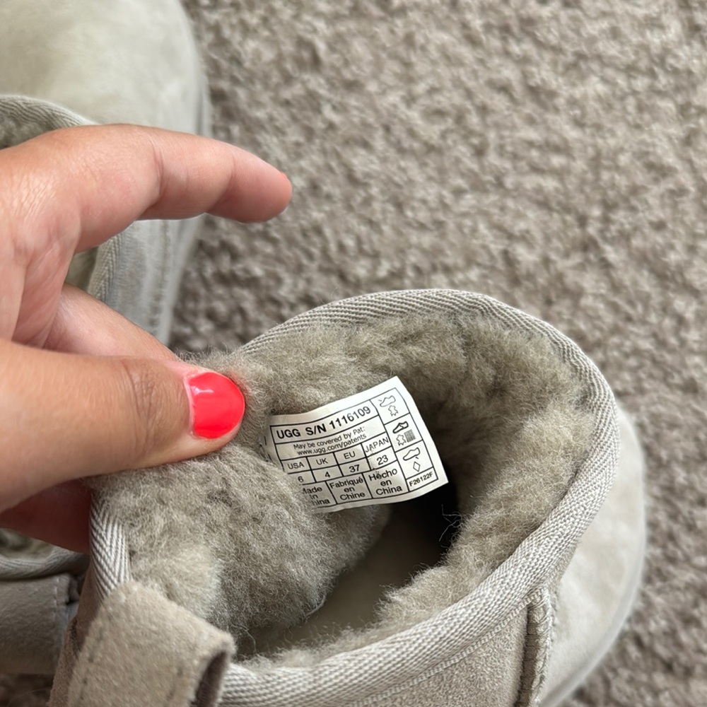 Ugg Ultra Mini - image 4